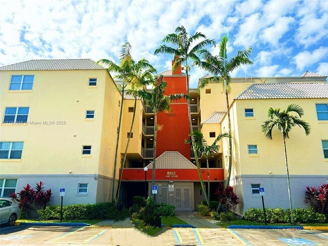 Building Photo - 8353 Lake Dr