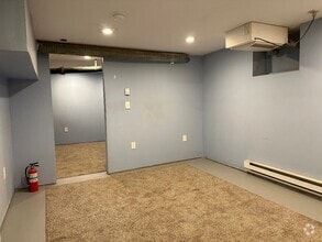 Building Photo - 52 Louisa St