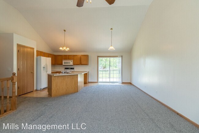 Building Photo - 4 br, 3 bath House - 1815 SW 36th