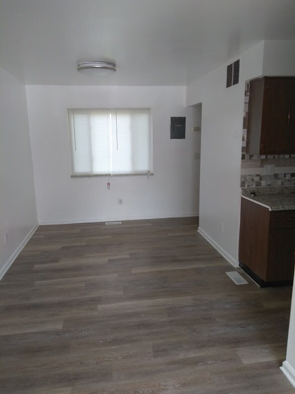 Foto principal - 3071 Benchwood Rd