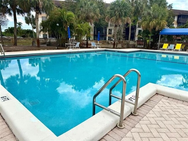 Foto del edificio - 5530 NW 44th St