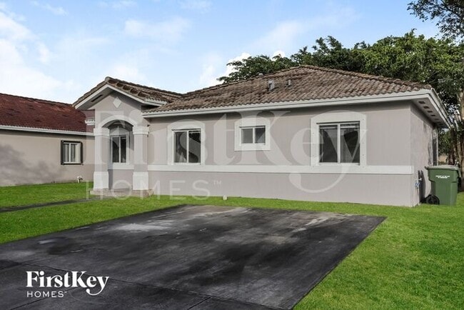 Foto del edificio - 510 SE 12th Ter