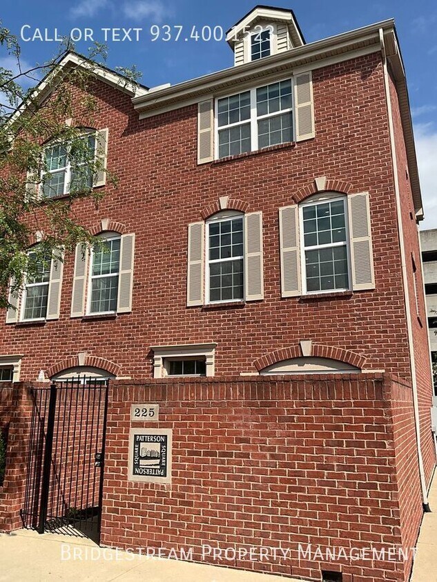 Primary Photo - Beautiful 2 bedroom, 1.5 bath townhome wit...