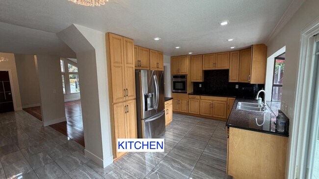 Foto del edificio - 4802 Rio Vista Ave
