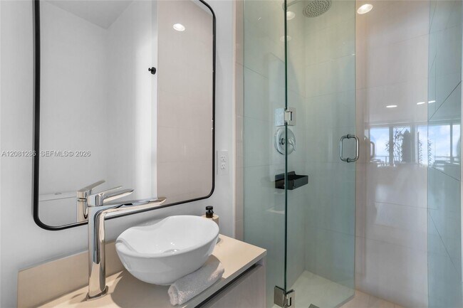 Foto del edificio - 480 NE 31st St
