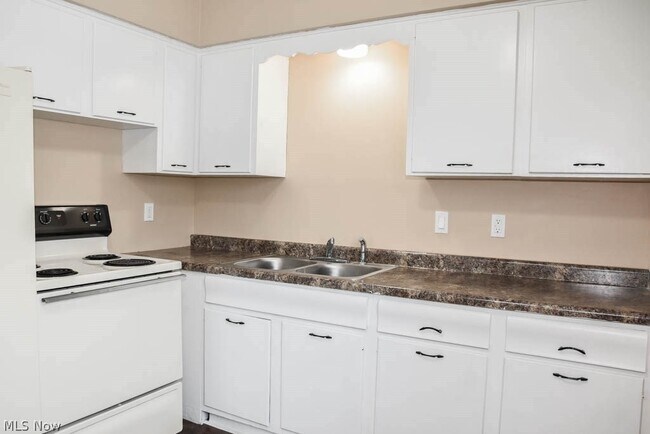 Foto del edificio - 1376 Marcy St
