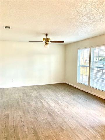 Foto del edificio - 109 Wildwood Ct