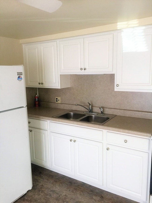 Building Photo - Dover Heights Apartments