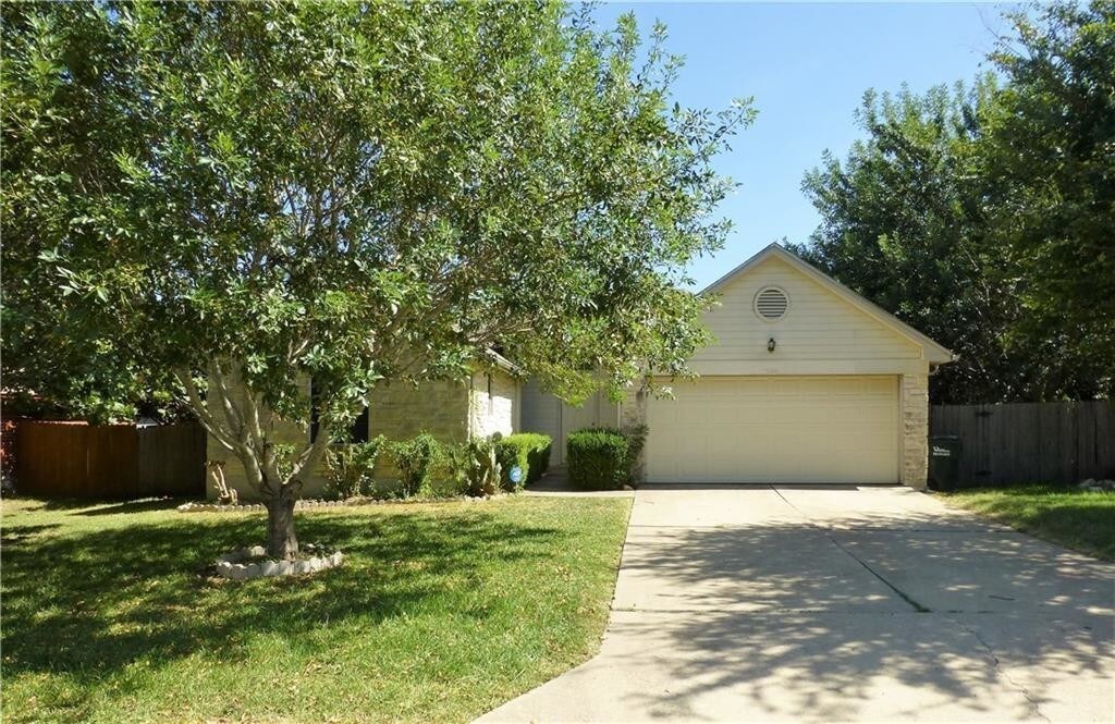 902 Iris Dr, TX 78626 House Rental in TX