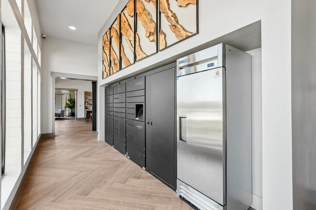 Interior Photo - Paloma