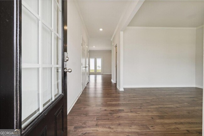 Building Photo - 100 Fernbrook Trl