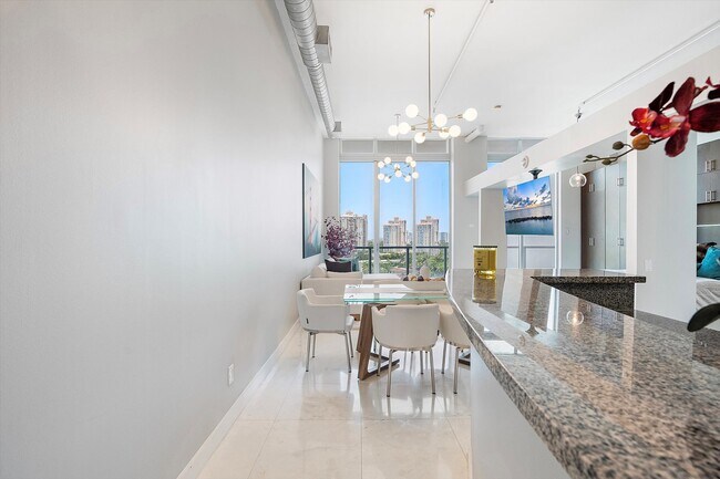 Foto del edificio - 3029 NE 188th St