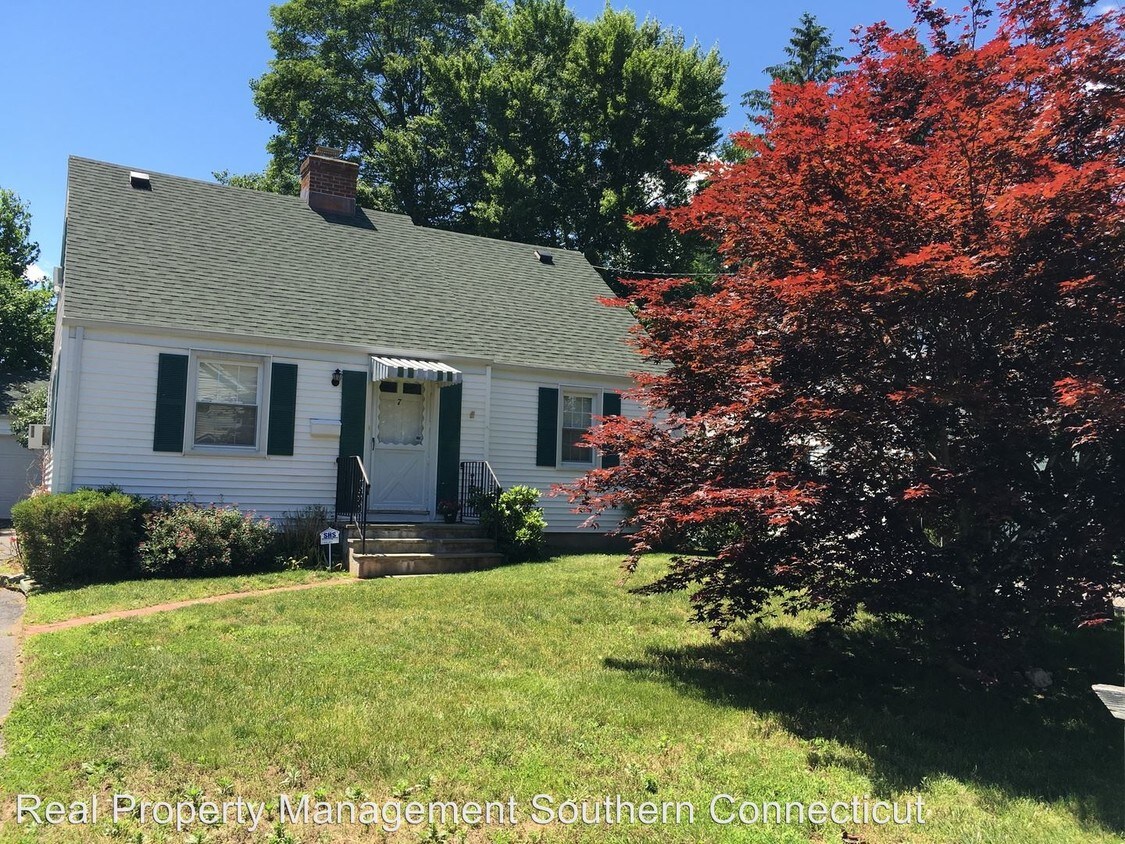 7 Lakeview Dr, Norwalk, CT 06850 House for Rent in Norwalk, CT