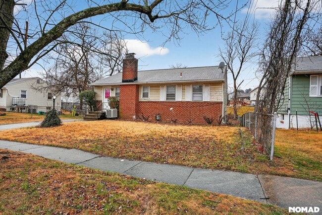 Building Photo - 6502 Parkway Ct