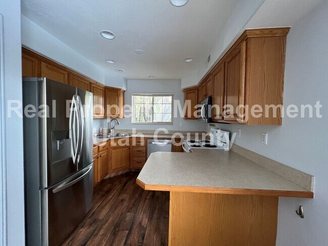 Foto del edificio - 297 760 N