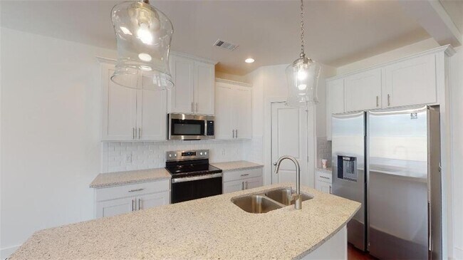 Foto del edificio - 2253 Mulsanne Dr