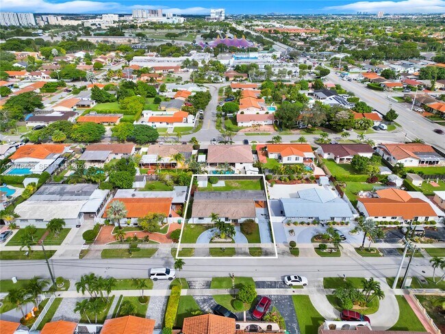 Foto del edificio - 10731 SW 28th St