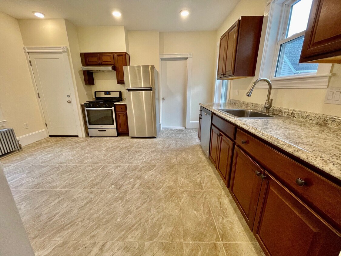 19 Upham St, Malden, MA 02148 Townhome Rentals in Malden MA