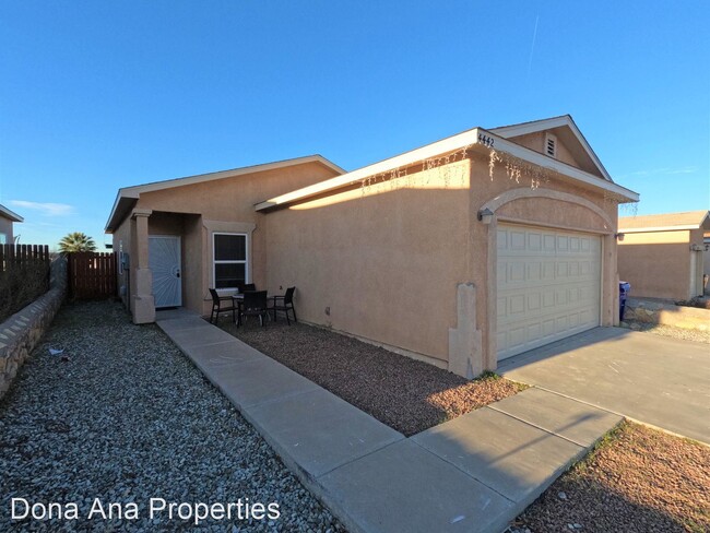 Building Photo - 3 br, 2 bath House - 4442 Hillsboro Loop