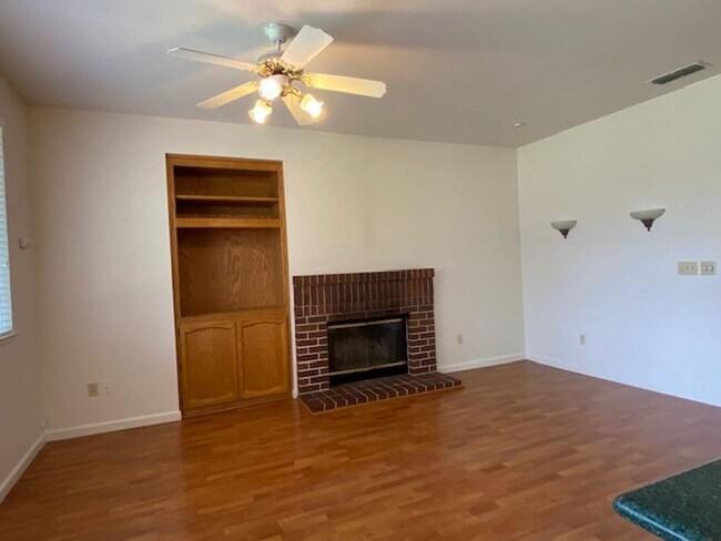 Building Photo - West Roseville home