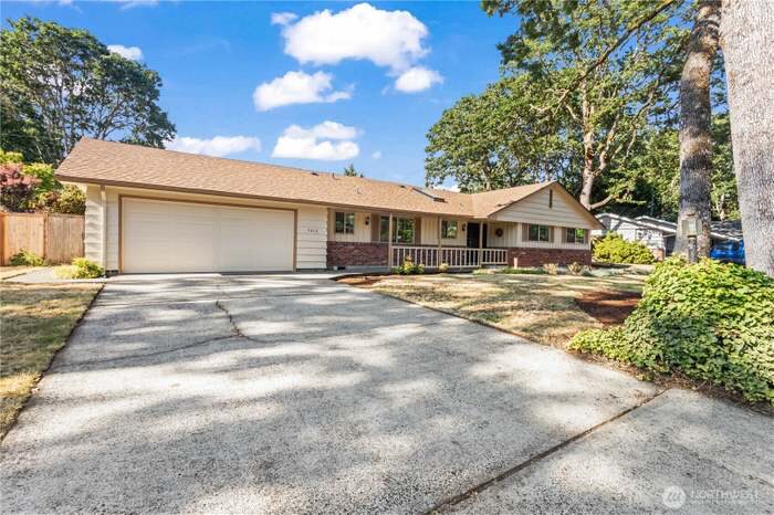 Foto principal - 7612 64th Ave W
