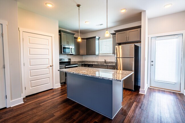 Building Photo - 1067 Wells Way