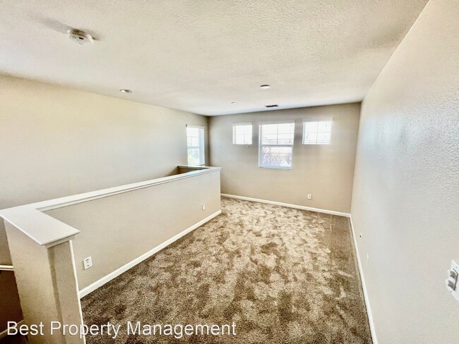 Building Photo - 3 br, 2.5 bath House - 184 W. Viola Street