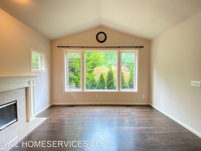 Foto del edificio - 5 br, 2.5 bath House - 20621 NE 8th St