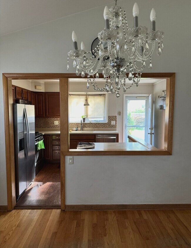 Foto del edificio - 8707 Crawford Ave