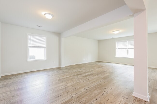 Foto del edificio - 512 Whittier St