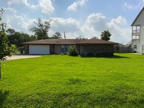 Building Photo - 515 S Burnett Dr