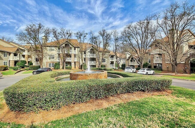 Foto del edificio - 5011 Sharon Rd