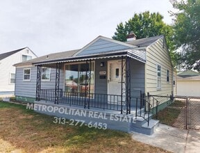 Building Photo - 32139 Balmoral St