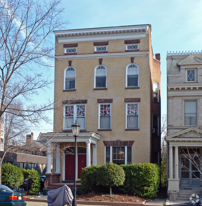 2012 Monument Ave, Richmond, VA 23220 Apartments Richmond, VA