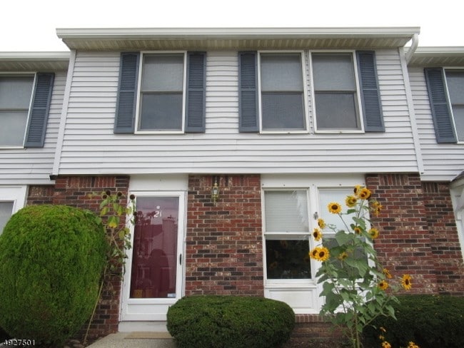 Building Photo - 21 Ben Franklin Dr