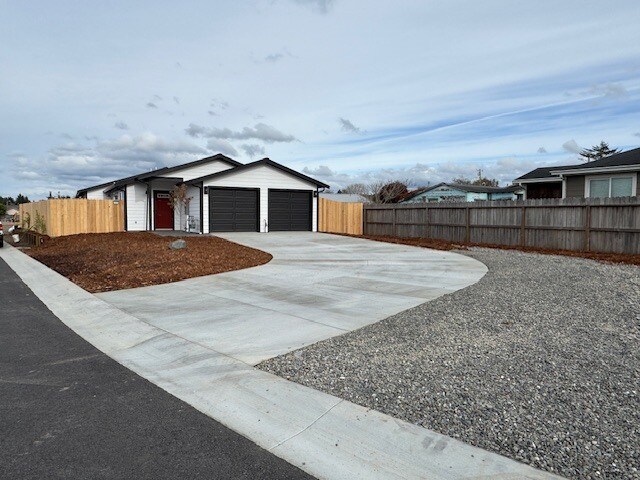 Foto del edificio - 2207 McKinleyville Ave