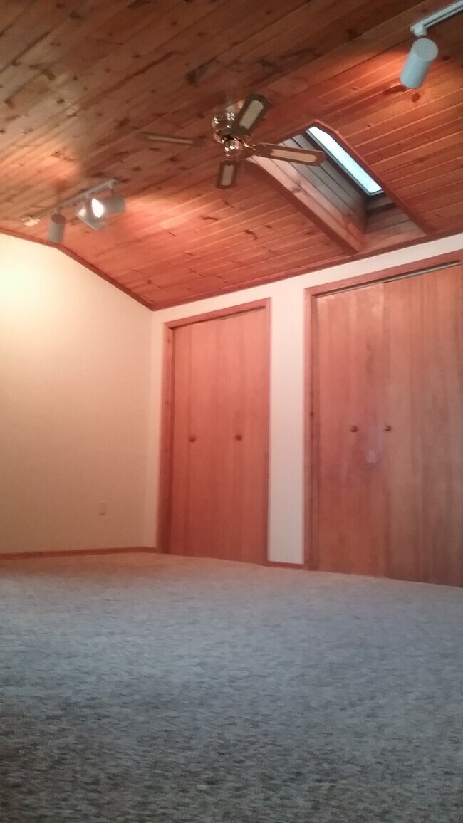 Foto del edificio - 2229 Country Ln