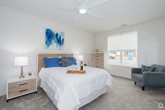 2HAB, 2BA - 1269SF - Autumn Park at Medford