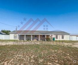 Building Photo - 1016 Smedley Rd