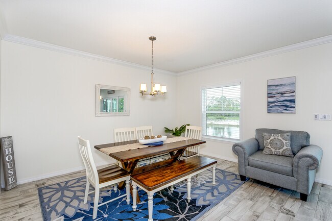 Building Photo - 6584 Carlinga Dr