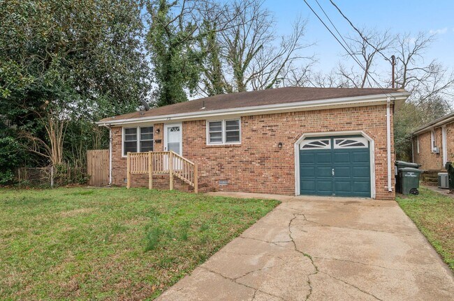 Building Photo - 721 Mayfield Ave