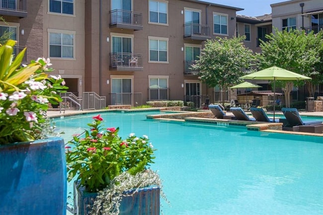 Building Photo - Dallas, TX Apartment Homes