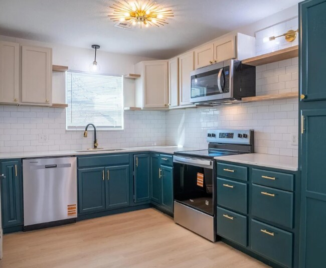 Foto del edificio - 7317 NW Compass Dr