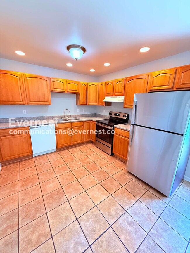 Foto del edificio - 2866 Hillgate Rd