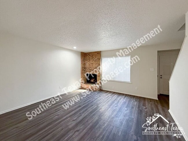 Foto del edificio - 4127 Arthur Ln