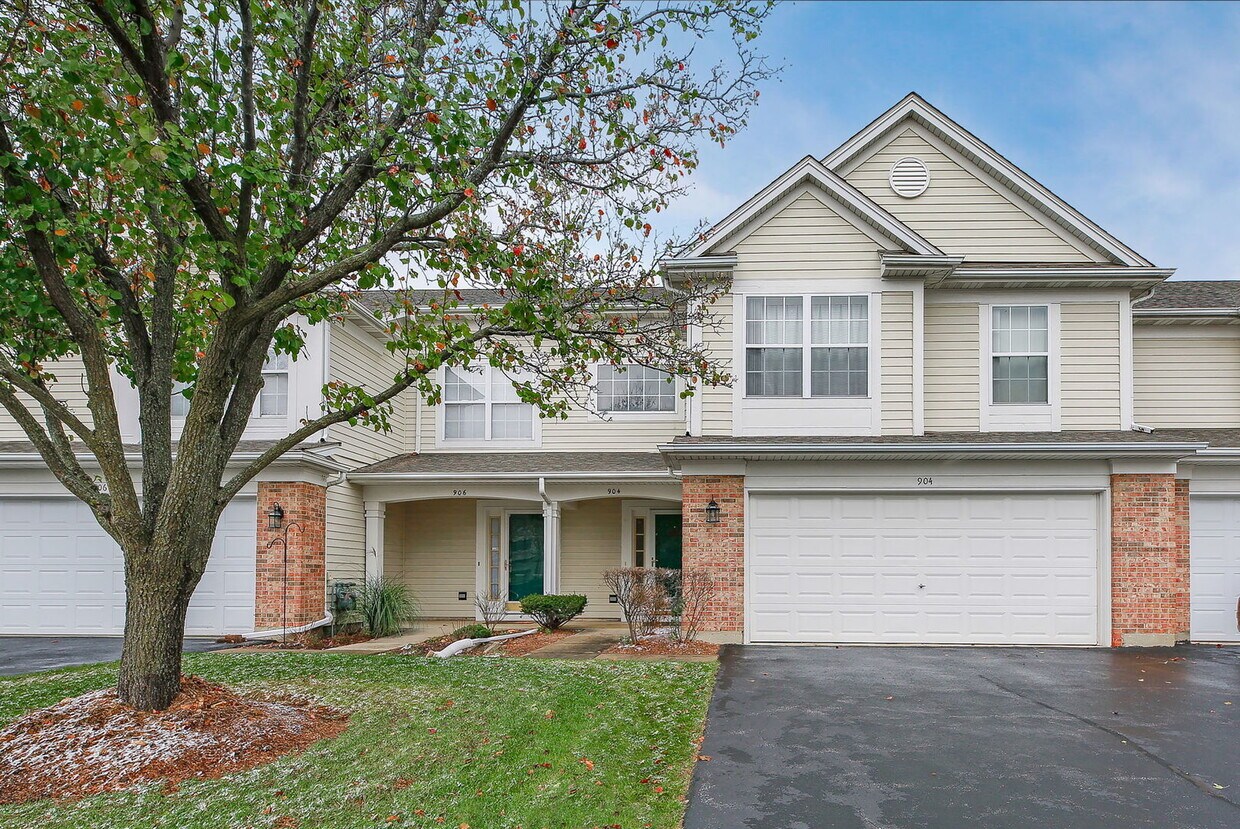 Primary Photo - 904 Waterford Ln