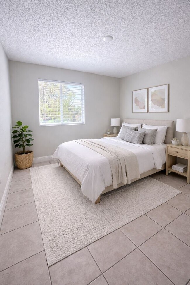 Foto del edificio - 3 bd/2.5 ba + Stainless Steel Appliances + 1 Car Garage + up to 3 Months Off!