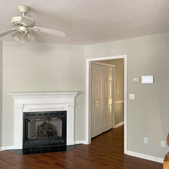 Photo - 3827-3TT7 Sterling Pointe Dr Townhome