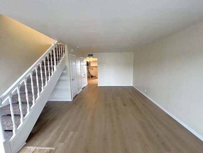 Building Photo - RIVERSIDE DR #17 CHINO 91710 (2 BED / 1.5 BATH)
