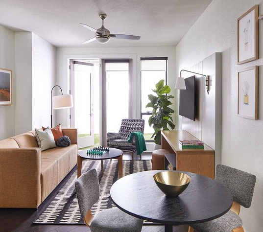 Foto del edificio - 1610 E 6th St